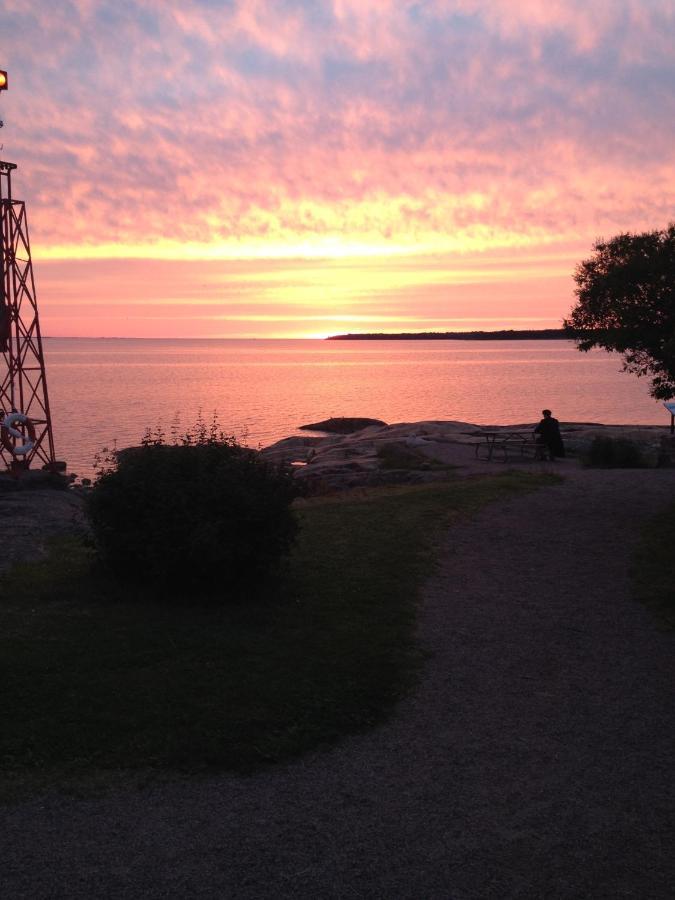 Öregrund Uddens Bed & Breakfast B&B 외부 사진